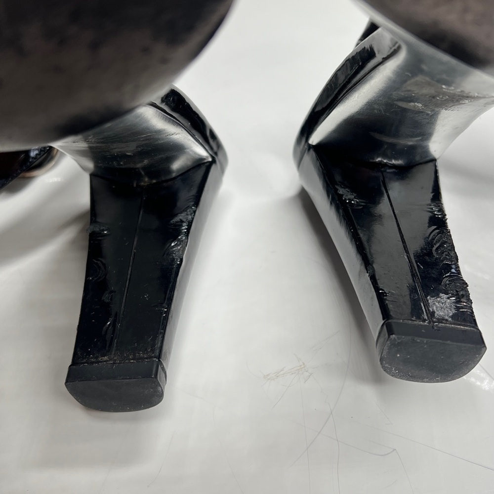 Gucci Sz 8.5B Black Patent Leather Ankle Strap 4.5” Block Sandals Heels - Picture 12 of 13